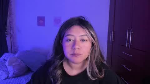 Stephanie  online show from November 2, 2:22 am