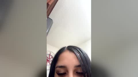stephanniemora0817 online show from January 17, 5:17 am