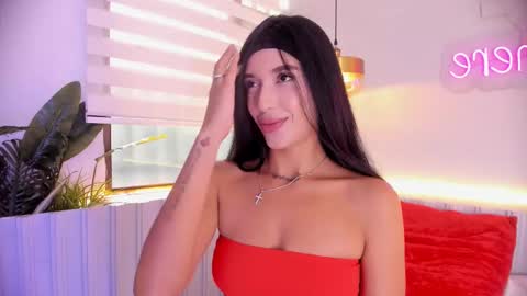 Stephany  online show from February 18, 4:40 pm