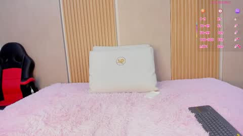 Stephany online show from November 25, 4:33 am