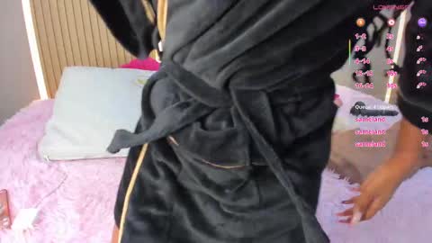 Snapshot of stephany_summer chatting on September 12, 1:35 pm Stephany online show from September 12, 1:35 pm