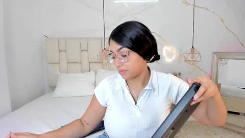 Stefanny online show from February 10, 9:58 pm