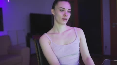 stephie0404 online show from March 6, 11:20 pm