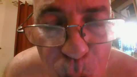 Snapshot of stevejm3740 chatting on October 18, 12:48 am stevejm3740 online show from October 18, 12:48 am
