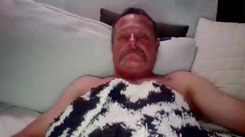 steven626708 online show from April 19, 6:25 am