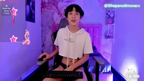 Sthepano  online show from February 6, 9:17 pm