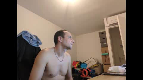 stickolive1 online show from March 11, 6:33 pm