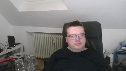 Oliver online show from January 15, 9:23 pm