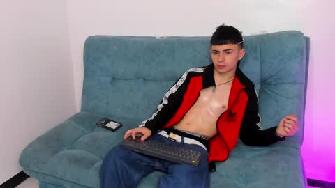 Stivarfox21 online show from January 28, 4:18 am