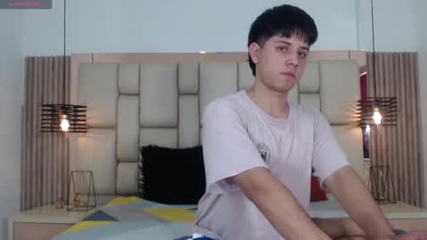 Steven Pooh online show from December 19, 9:38 pm