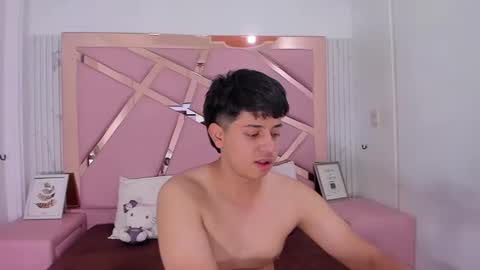 Steven Pooh online show from December 17, 8:10 pm