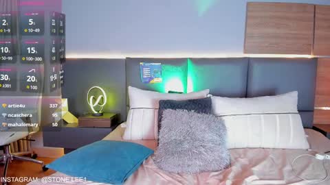 Stone Lee  online show from January 24, 4:17 pm