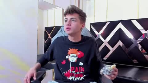 stonne69 online show from March 11, 6:08 pm