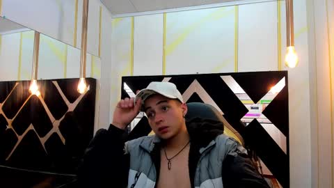 stonne69 online show from February 17, 9:32 pm