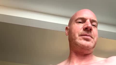 Stoodley22 online show from June 6, 12:33 pm