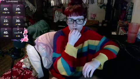 Snapshot of stormythunder chatting on February 19, 12:57 am Stormythunder online show from February 19, 12:57 am