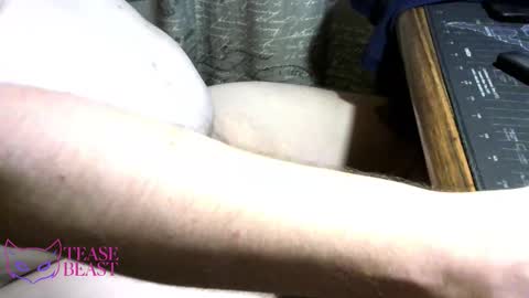 TeaseBeast online show from September 29, 7:51 am