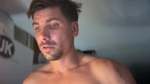 Str8boyxxx online show from June 8, 12:05 am