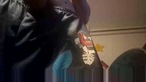 Str8 online show from June 9, 7:35 pm