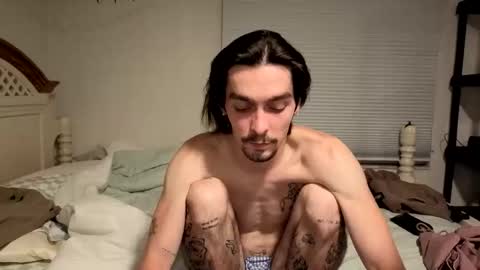 str8whiteboy21 online show from April 17, 2:14 am