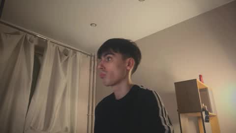 Ray online show from March 6, 9:14 pm