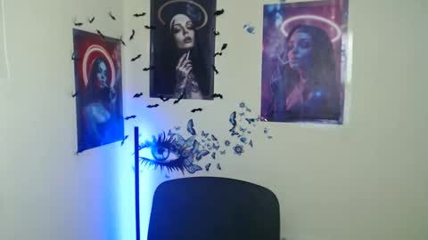 Amalia online show from November 27, 7:05 am