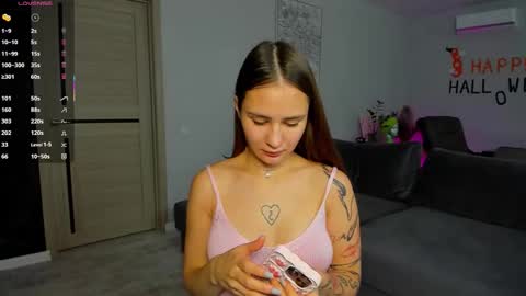 Laura online show from October 5, 3:15 am