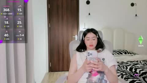 strawberry_loveee online show from November 5, 5:26 pm