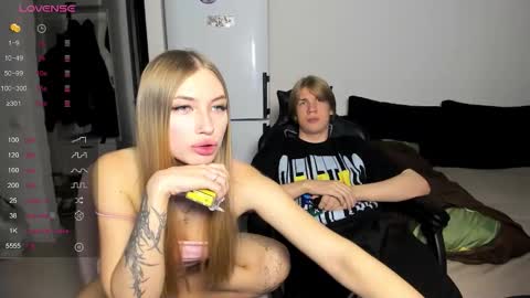 Streis  open pvt online show from October 8, 11:54 pm