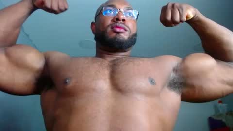 strong_george1 online show from December 24, 6:17 pm