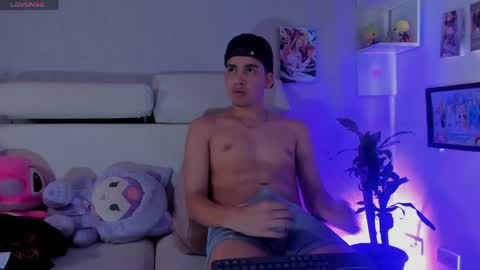 strong_rock69 online show from April 18, 7:07 pm