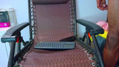 stronganddelicious online show from October 9, 1:55 am