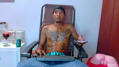 stronganddelicious online show from October 1, 12:21 am