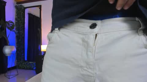 strosa_ online show from September 14, 1:34 pm
