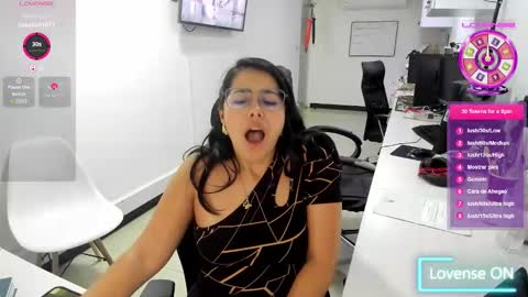 studcb_ online show from November 6, 12:02 am