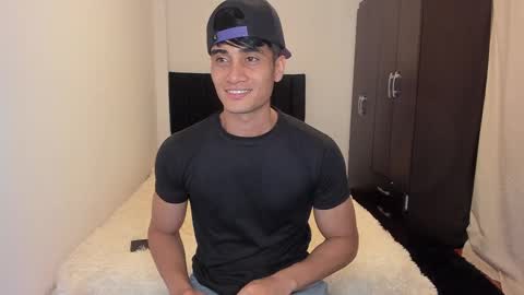 stylish men online show from October 3, 6:16 pm