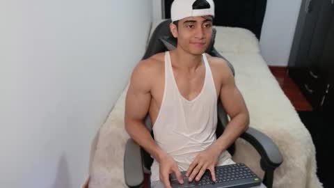 stylish men online show from October 20, 2:00 pm