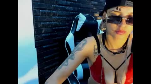 subgirlrs online show from November 25, 4:44 am