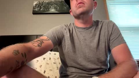 submissivebrett373 online show from October 19, 5:17 pm