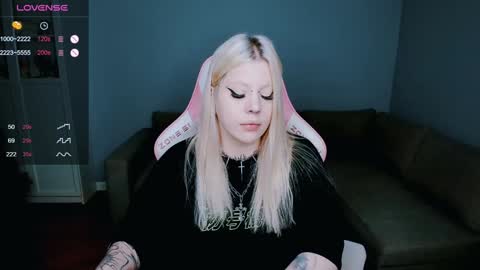 succubus_leslie online show from December 24, 12:22 pm