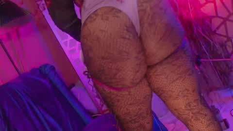 Succubus RoseMilk online show from February 28, 12:58 am