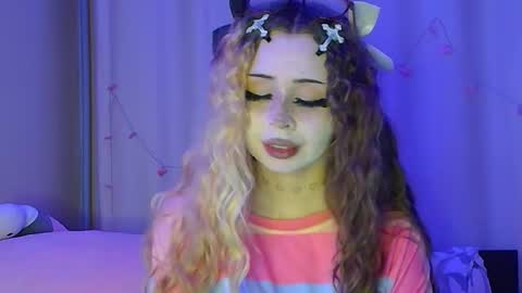 Sue online show from October 23, 9:04 pm