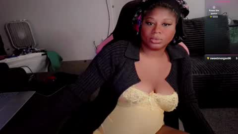 lexi love online show from November 4, 11:28 pm