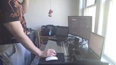 Sugar online show from May 22, 3:19 pm