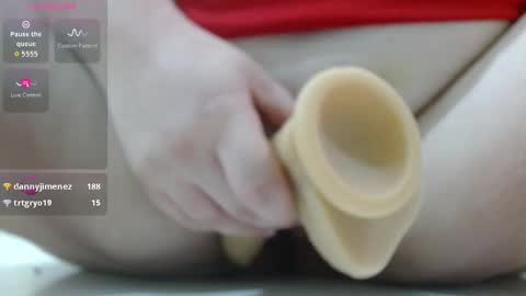 kira online show from October 3, 4:04 pm