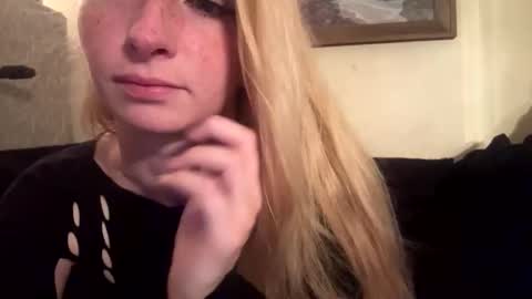 sugarrushxoxo online show from March 12, 5:33 am