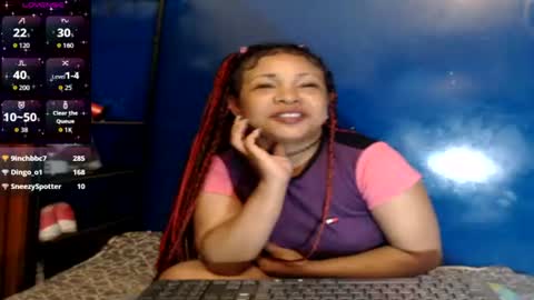 suggabrown_ online show from July 25, 11:19 am