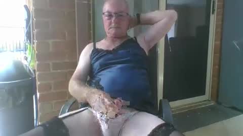 sukeytigger online show from February 27, 4:16 am