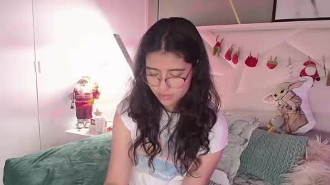 SUKI online show from December 16, 1:17 pm