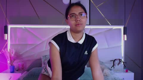 SUKI online show from April 12, 12:31 pm